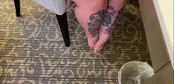 BBW Bitchy Boss fucks USELESS Employee!